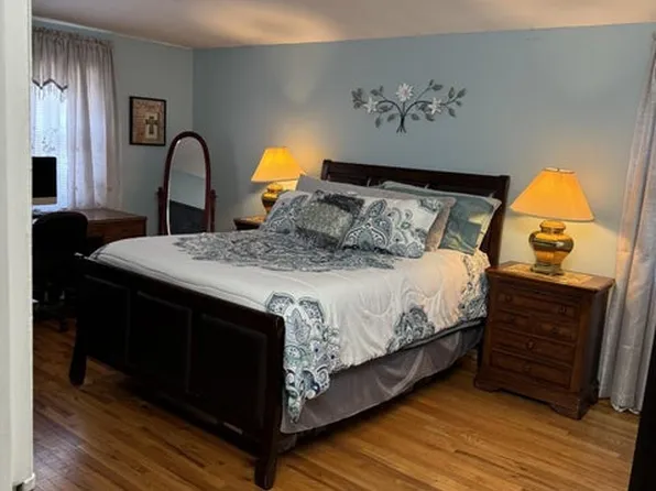 9 Radford Street image 17 of 35