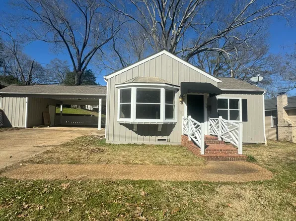 543 Ratcliff Pl, Natchez, MS 39120