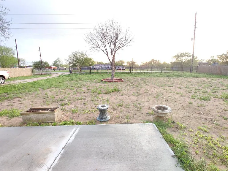 9507 Puritan Way — Photo 25