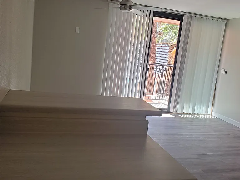 722 E San Lorenzo Rd — Photo 7