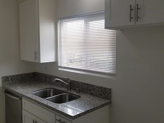 5th image of 617 N Lucia Ave APT 02