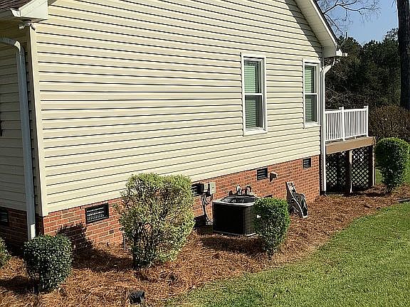 5th image of 1053 Ridgewood Dr