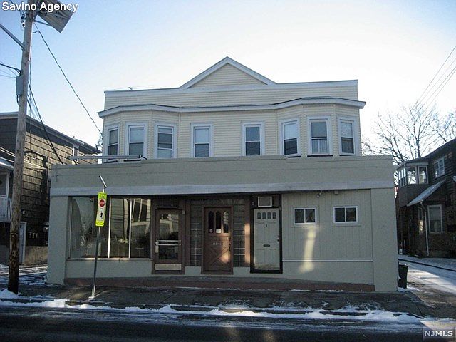 1st image of 114 Stuyvesant Ave