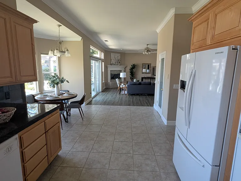 4132 Eunice Way — Photo 5