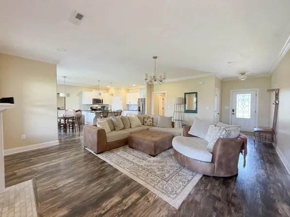 5005 Rainier Dr, Chapel Hill, TN 37034