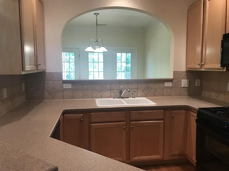 6006 Kohler Ln — Photo 48