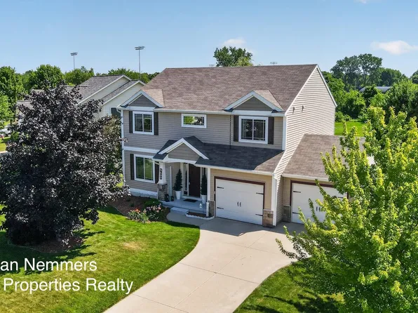 9600 Scotsmoor Dr SE, Caledonia, MI 49316