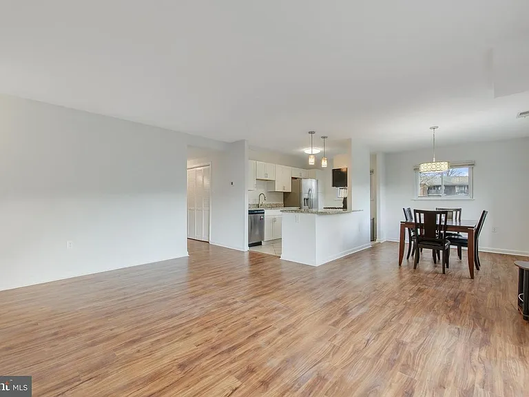 350 Gatewater Ct #A — Photo 16