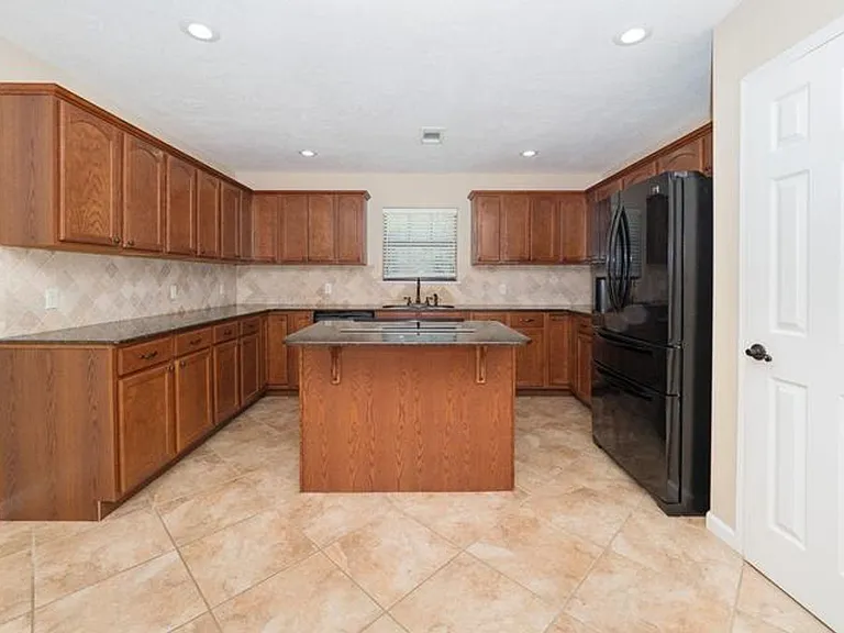 200 Sugar Ln — Photo 10