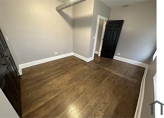 5758 S Green St — Photo 2