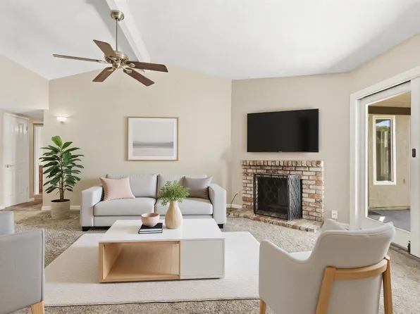 165 Fairoaks Dr, Vacaville, CA 95688