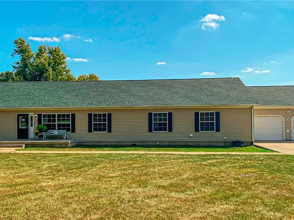 2 Chippewa Run, Pana, IL 62557