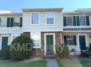 621 Lex Dr, Charlotte, NC 28262