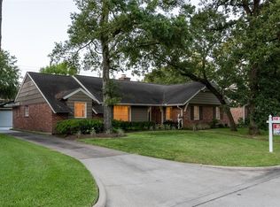 12946 Queensbury Ln, Houston, TX 77079