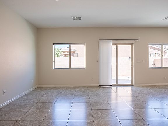 3rd image of 6840 Majestic Palm Dr