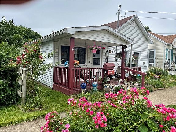 3rd image of 1311 N Carver St