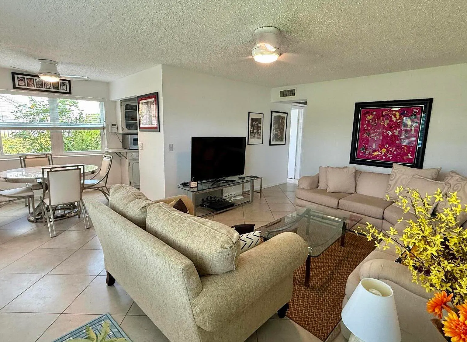 2 bed, 1.5 bath, 820 sqft, $1,690 — Photo 4