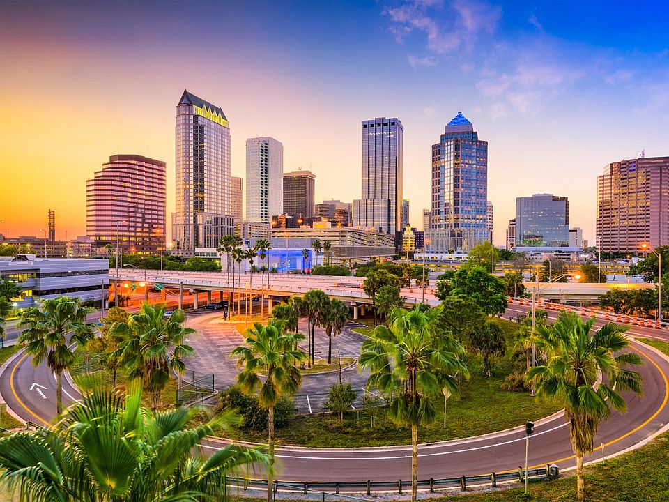 You'll love our New Tampa location with easy access to I-75 and I-275, making it a quick and easy commute to Downtown Tampa and other local hotspots.