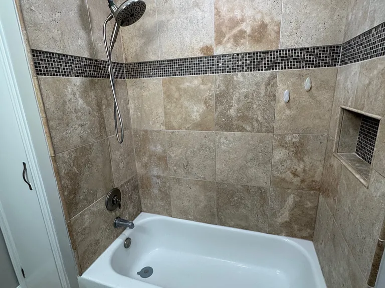 10187 N College Ave — Photo 14