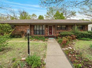 1013 Yorkshire Dr, Sherman, TX 75092