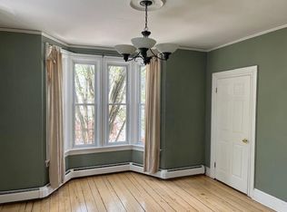 199 Howell St #2, Providence, RI 02906