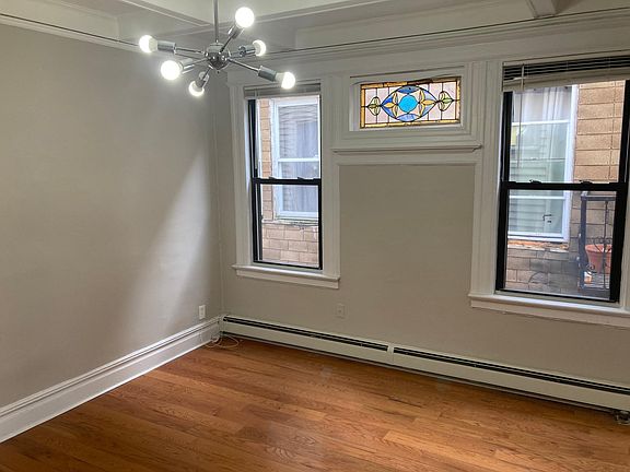 4th image of 691 Summer Ave APT 4