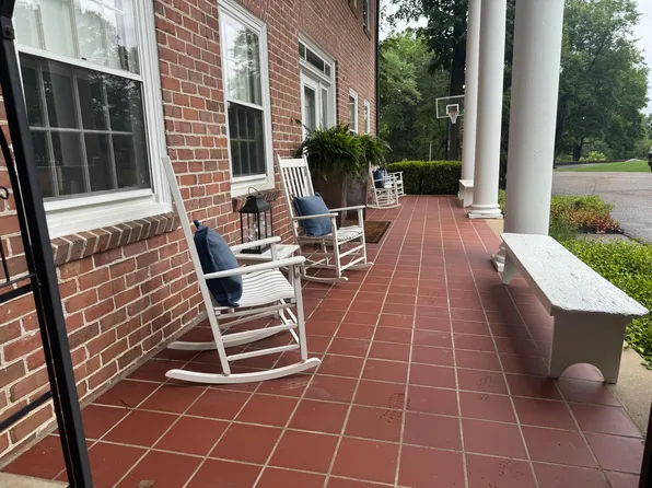 105 Dogwood Ln, Lancaster, OH 43130