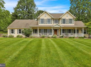 954 Freemansville Rd, Reading, PA 19607