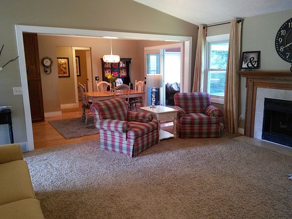 3rd image of 7413 Pheasant Run Dr