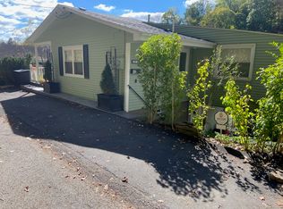 309 Run St #B, Carnegie, PA 15106