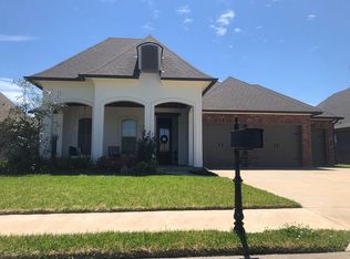 106 Snapping Ln, Broussard, LA 70518