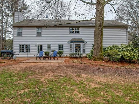 3rd image of 1965 McEachern Manor Dr SW