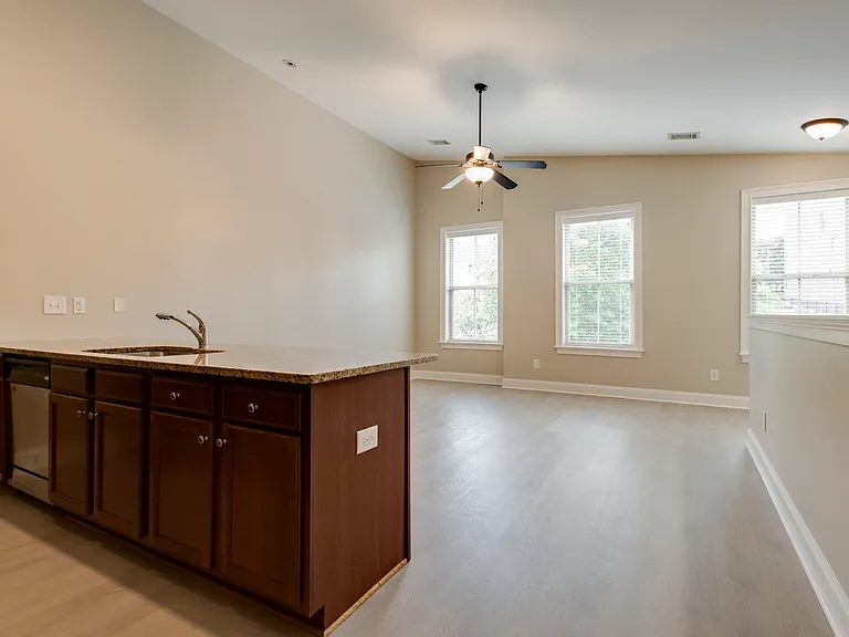 3120 Long Blvd #B — Photo 14