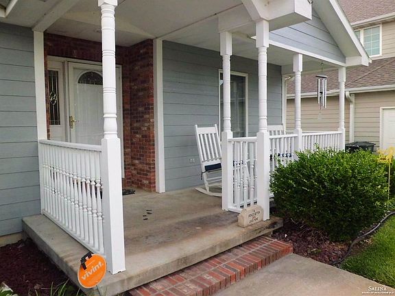2nd image of 1706 Eaglecrest Ave
