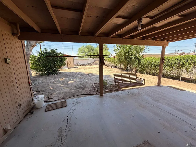 804 S Dora Ave — Photo 12
