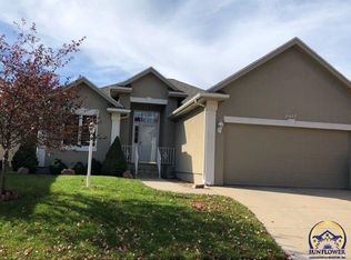 2417 SW Kings Ct, Topeka, KS 66614