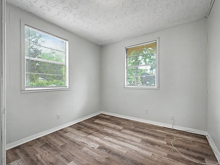 3516 Penton St — Photo 18