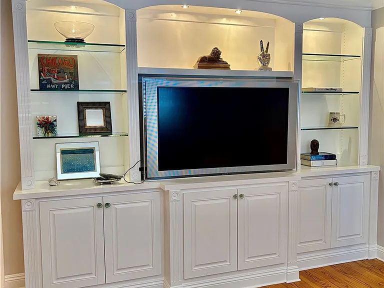 6 N Alboni Pl — Photo 4