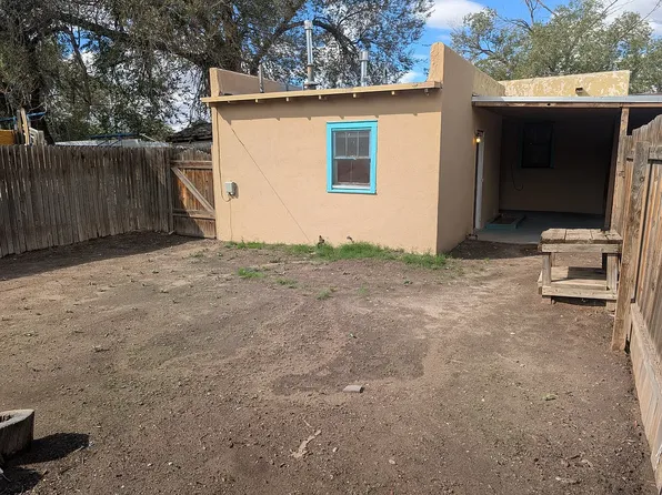 306 Mescalero Rd NW #A, Albuquerque, NM 87107