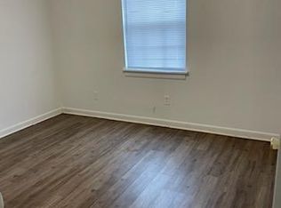 1110 E 26th St #4, Sheffield, AL 35660