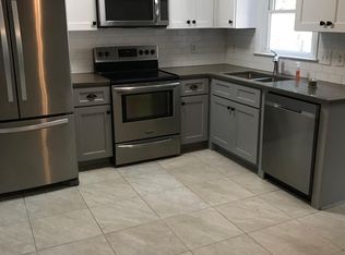 1611 Pinecrest Rd #B, Charleston, SC 29407