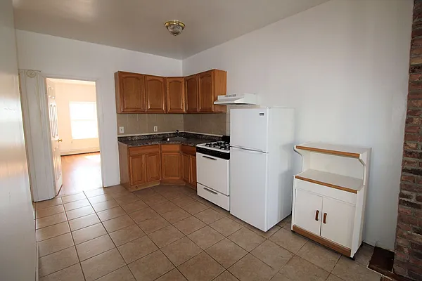 Rented by Compass | media 12