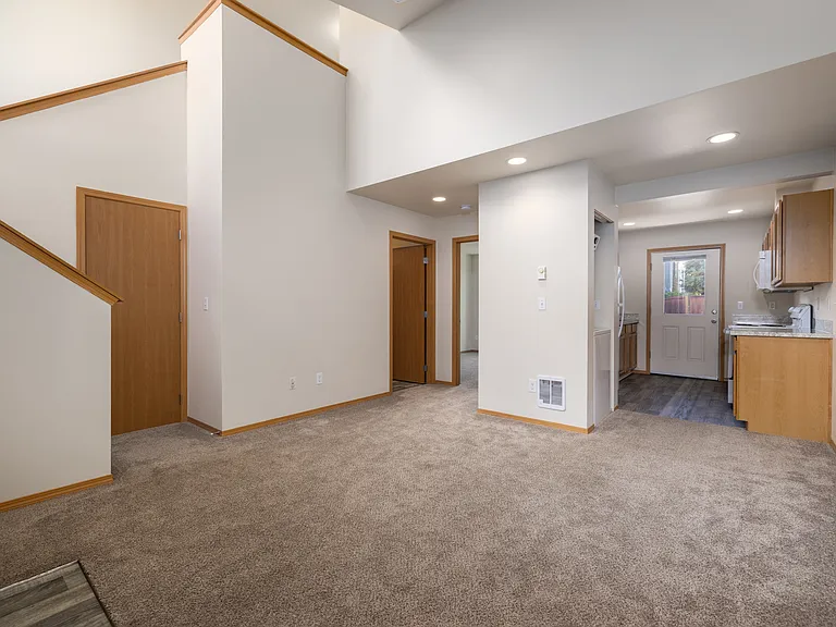 Chelsea Village Townhomes — Photo 7