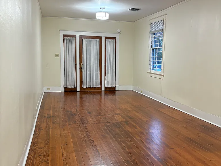 2625 Calhoun St #2627 — Photo 32