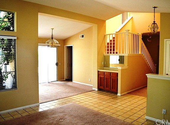3rd image of 39593 Willowbend Dr
