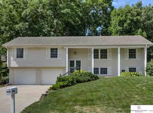 836 S 130th St, Omaha, NE 68154
