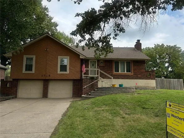 1712 SW 20th St, Blue Springs, MO 64015