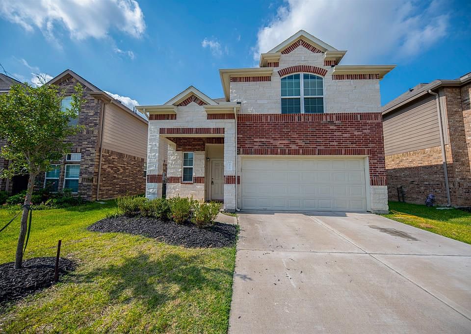 1st image of 24719 Puccini Pl