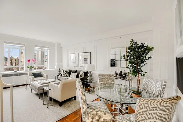 Rented by Compass | media 25