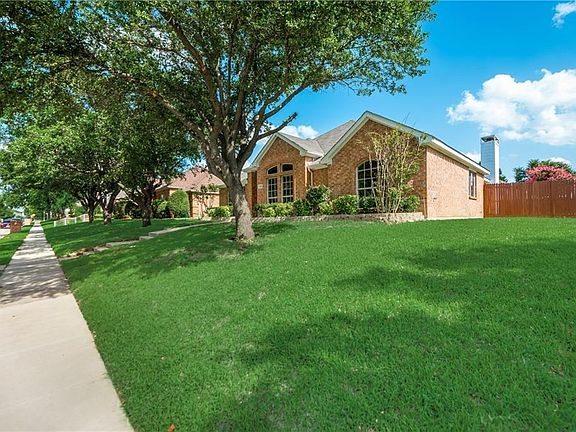 2nd image of 1348 Colby Dr